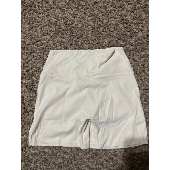 PCHEE BUM Scrunch Pocket Shorts L - Picture 1 of 2